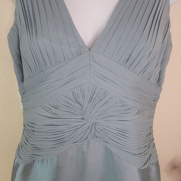 Adrianna Papell Sleeveless Grecian Style V-Neck Silk Dress Size 10 - Picture 3 of 10